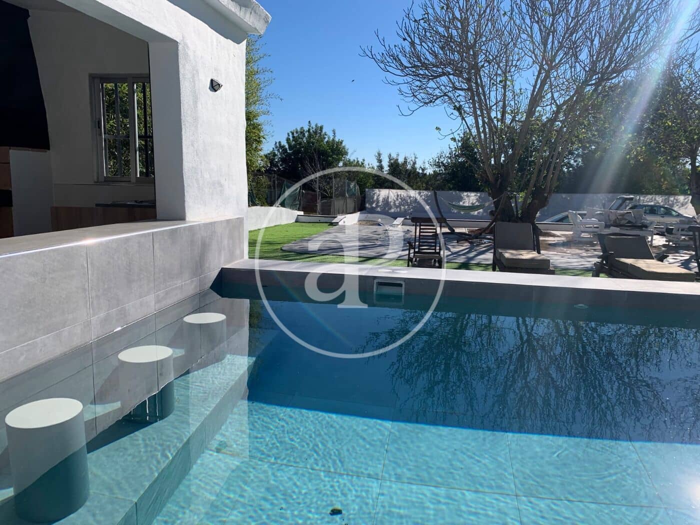 3 soverom Villa til leie i Calicanto med svømmebasseng - € 2 100 (Ref: 9411052)