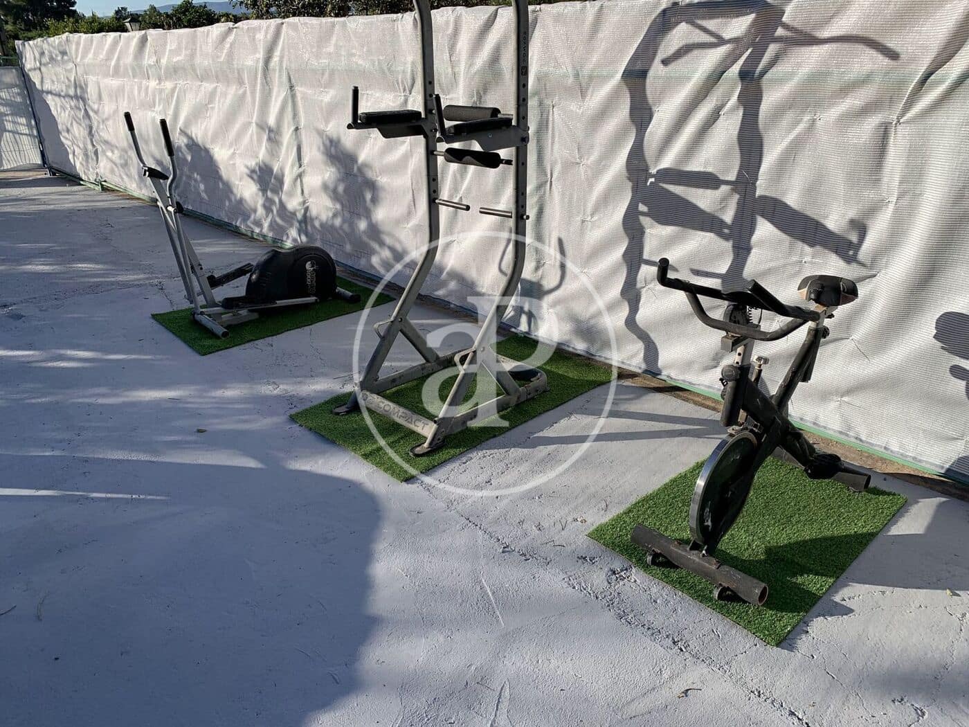 3 soverom Villa til leie i Calicanto med svømmebasseng - € 2 100 (Ref: 9411052)