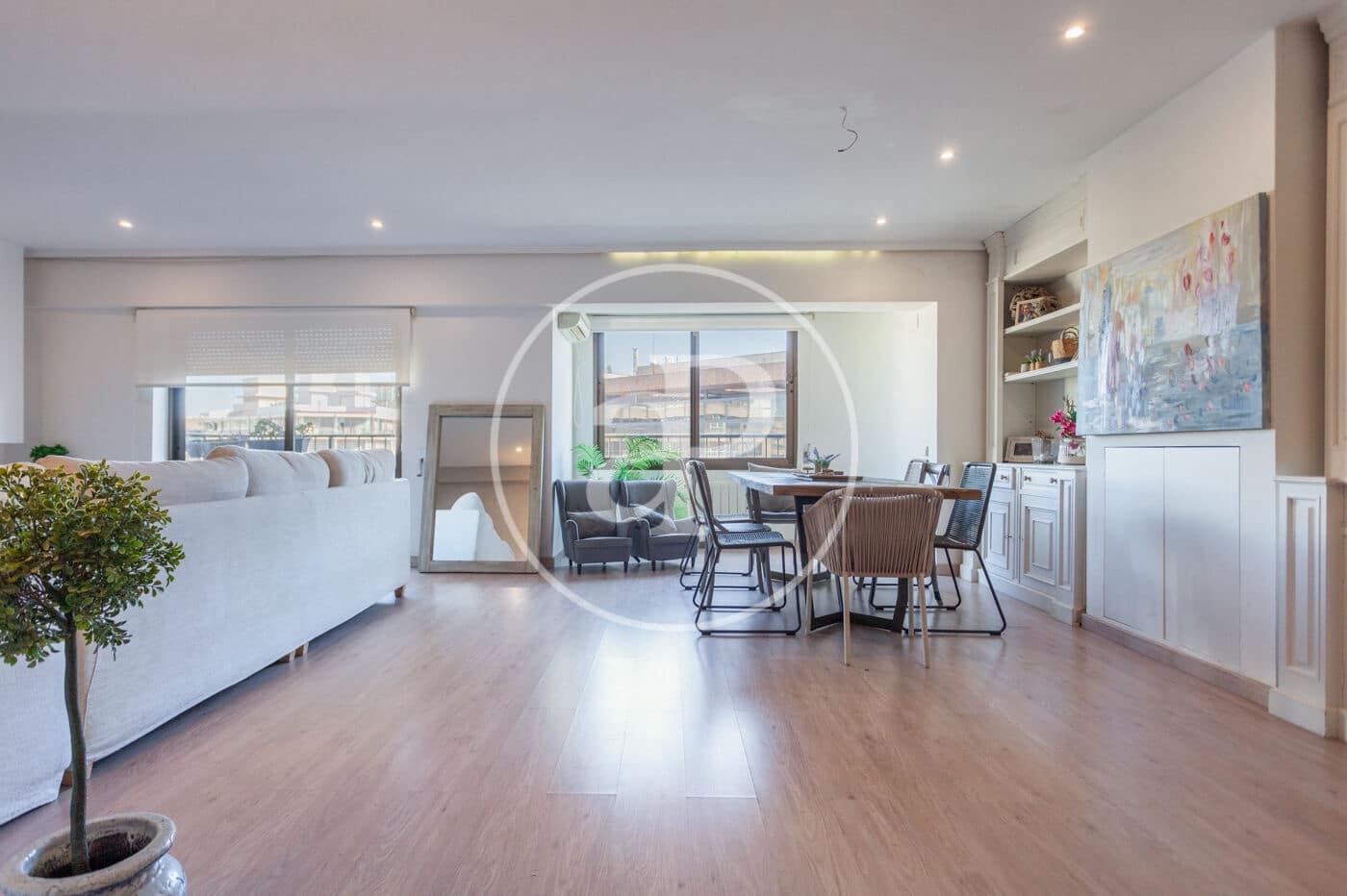 4 chambre Appartement à vendre à Valence ville - 980 000 € (Ref: 9414190)