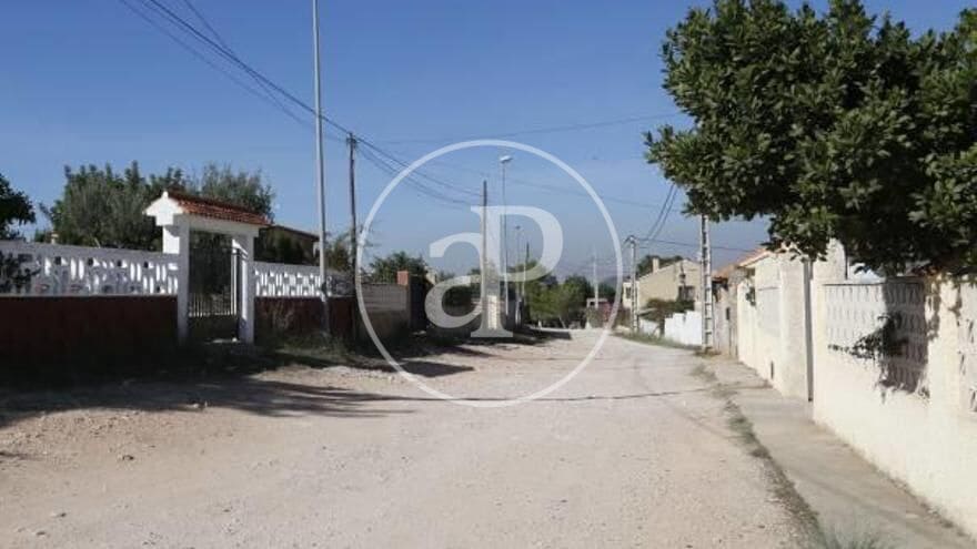 5 slaapkamer Villa te koop in Catadau met zwembad - € 220.000 (Ref: 9414194)