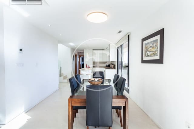 4 chambre Penthouse à vendre à Ciutat de les Arts i de les Ciencies, Valence ville avec piscine - 1 700 000 € (Ref: 9417645)