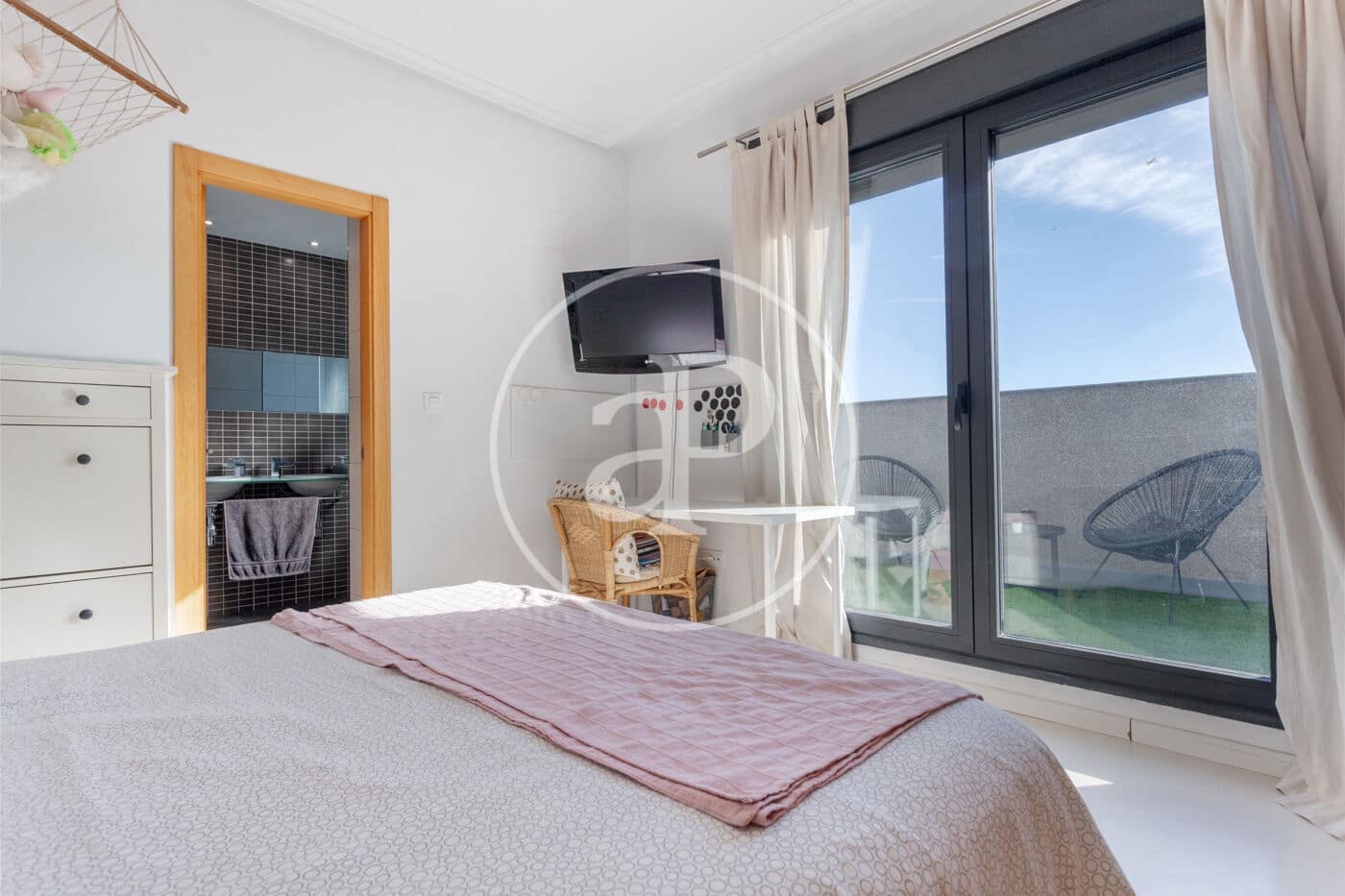 4 sypialnia Penthouse na sprzedaż w Miasto Walencja z basenem - 1 700 000 € (Ref: 9417645)