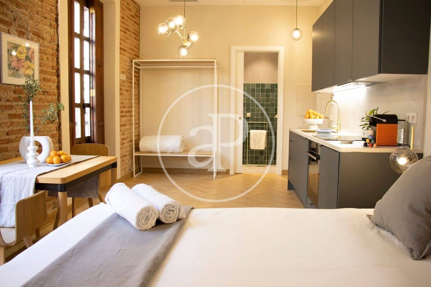 1 bedroom Villa for rent in Valencia city - € 1,600 (Ref: 9417646)