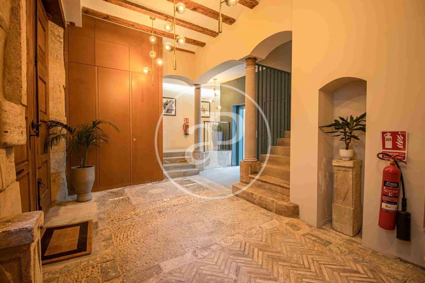 1 bedroom Villa for rent in Valencia city - € 1,600 (Ref: 9417646)