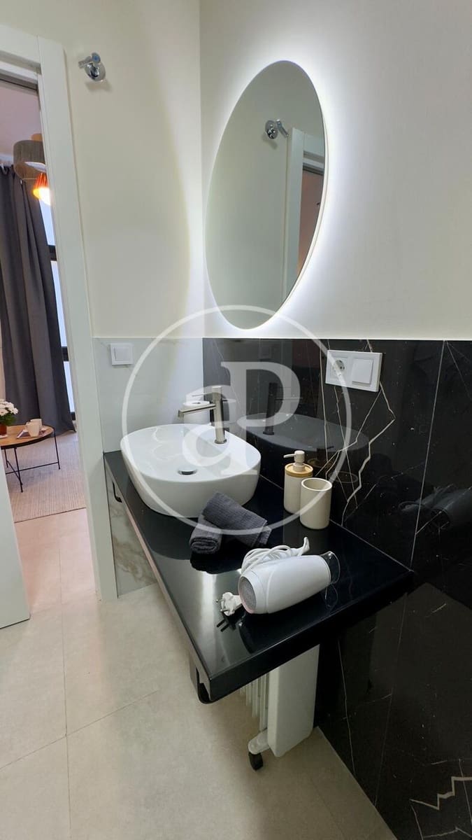 1 makuuhuone Huoneisto vuokrattavana paikassa Valencia kaupunki - 1 250 € (Ref: 9419862)