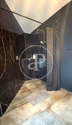 1 bedroom Apartment for rent in Arrancapins, Valencia city - € 1,400 (Ref: 9419863)