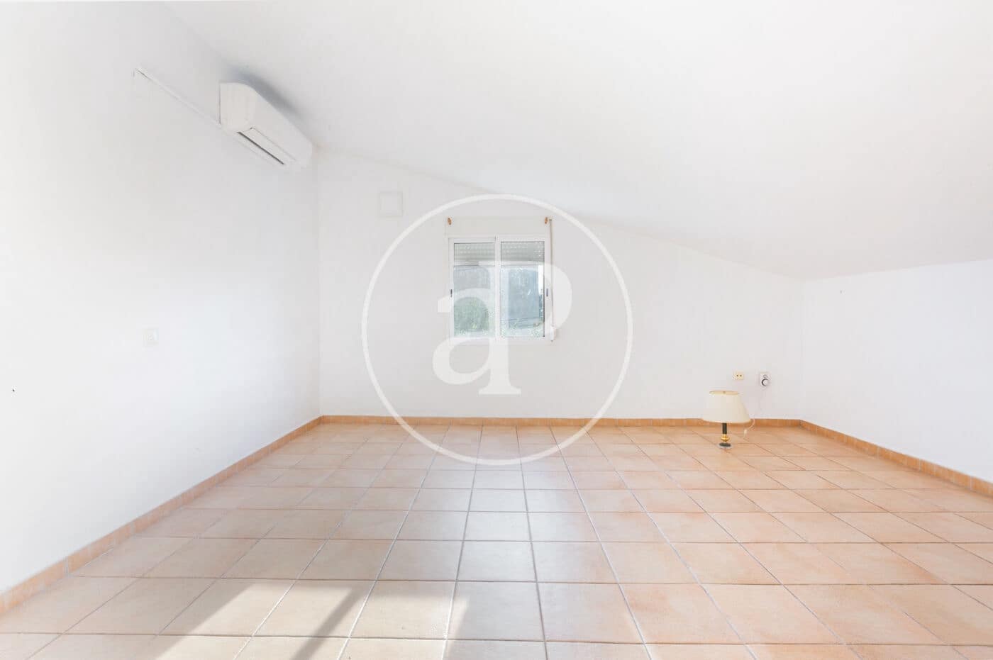 5 soveværelse Villa til salg i Betera med swimmingpool - € 430.000 (Ref: 9419866)