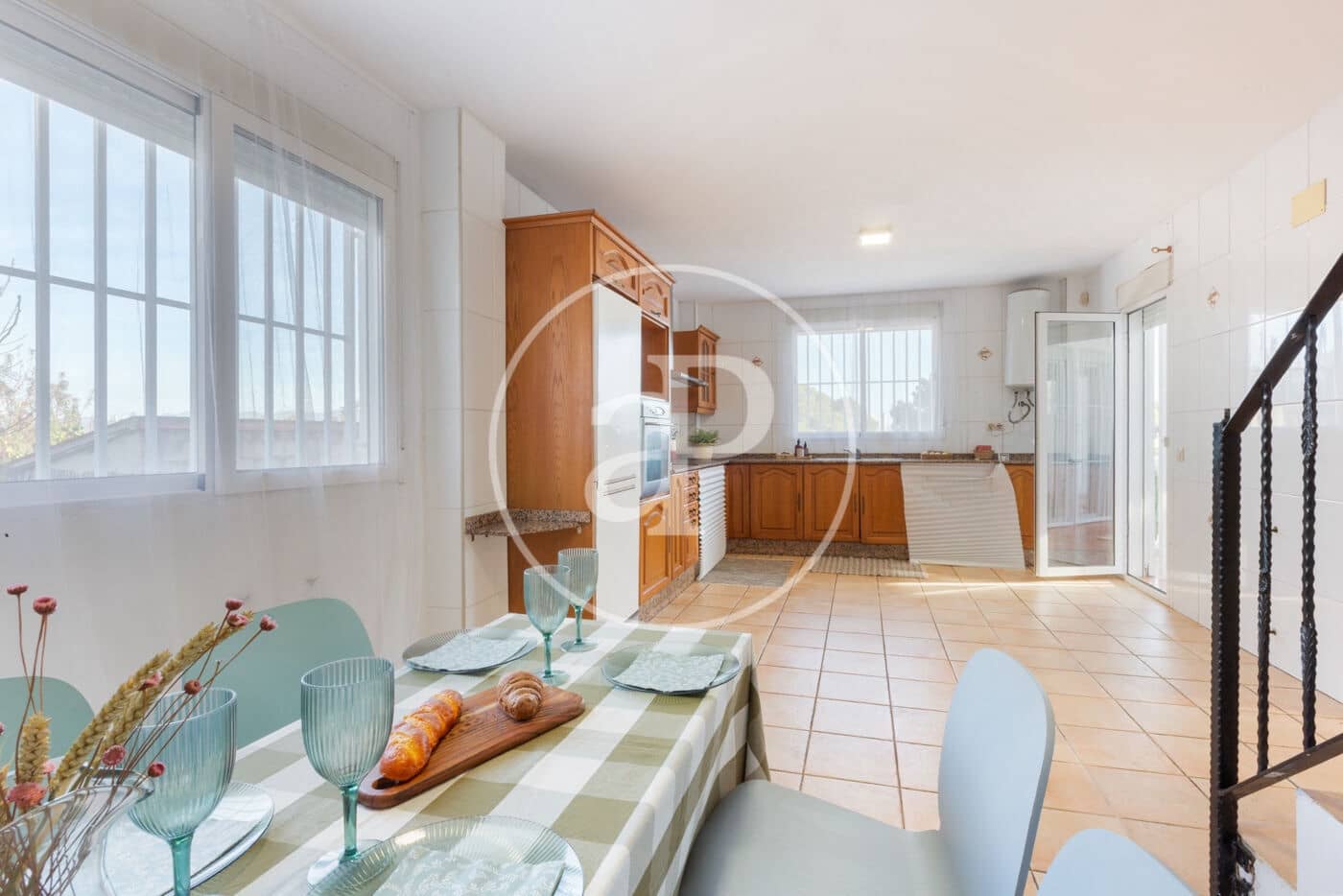 5 soveværelse Villa til salg i Betera med swimmingpool - € 430.000 (Ref: 9419866)