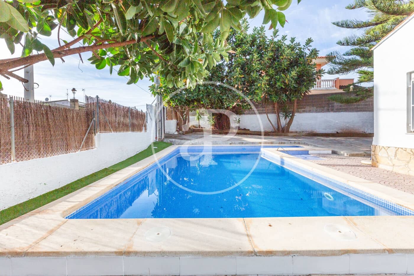 5 soveværelse Villa til salg i Betera med swimmingpool - € 430.000 (Ref: 9419866)