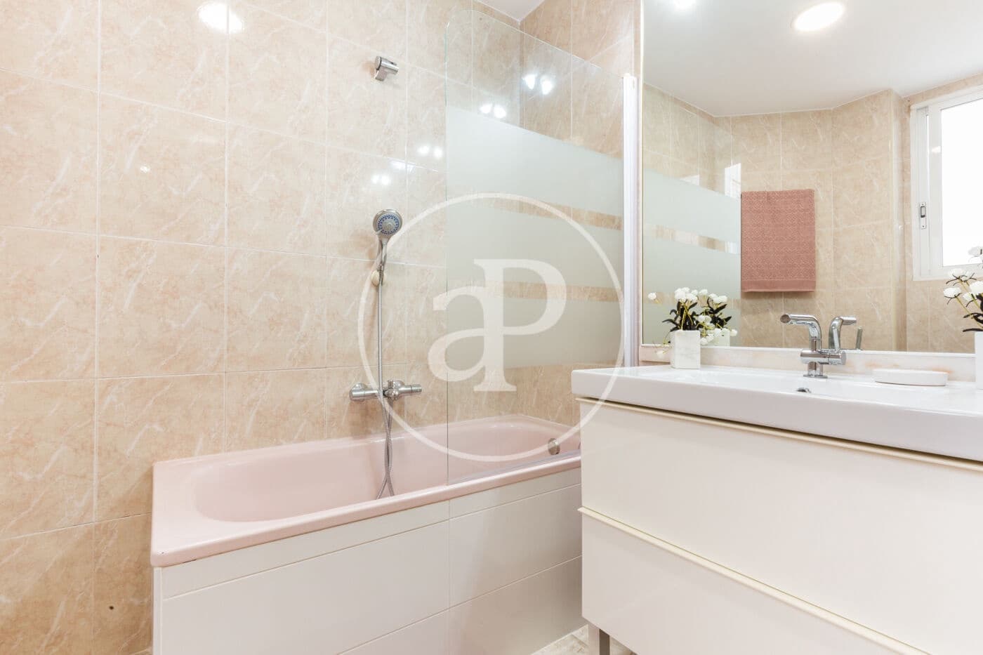 3 sypialnia Apartament do wynajęcia w Miasto Walencja - 1 600 € (Ref: 9419868)