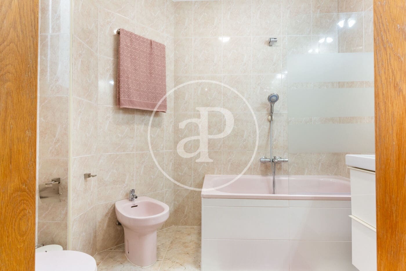 3 sypialnia Apartament do wynajęcia w Miasto Walencja - 1 600 € (Ref: 9419868)