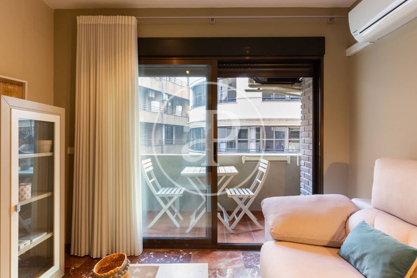 1 makuuhuone Huoneisto vuokrattavana paikassa Valencia kaupunki - 1 400 € (Ref: 9423892)