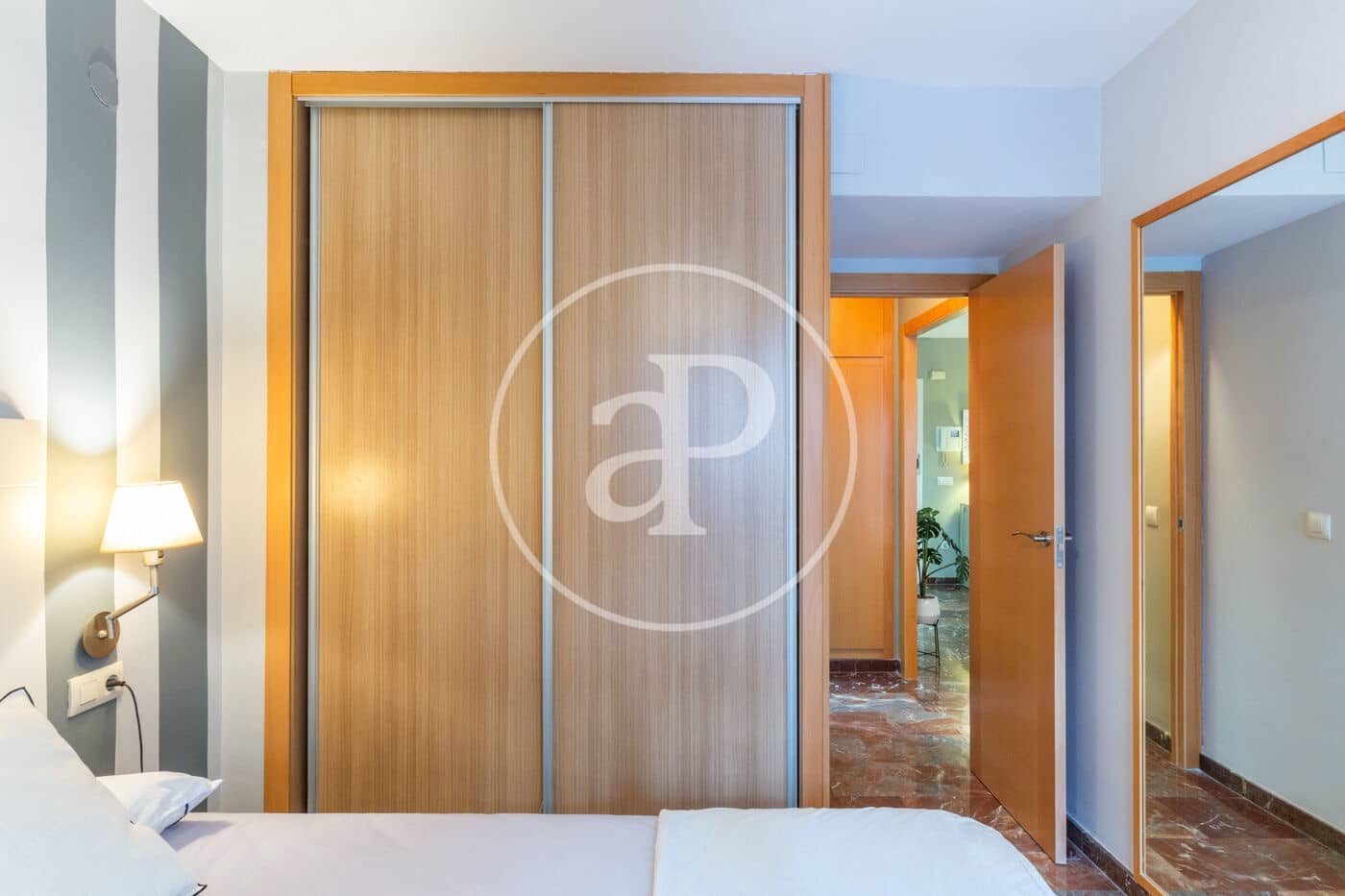 1 makuuhuone Huoneisto vuokrattavana paikassa Valencia kaupunki - 1 400 € (Ref: 9423892)