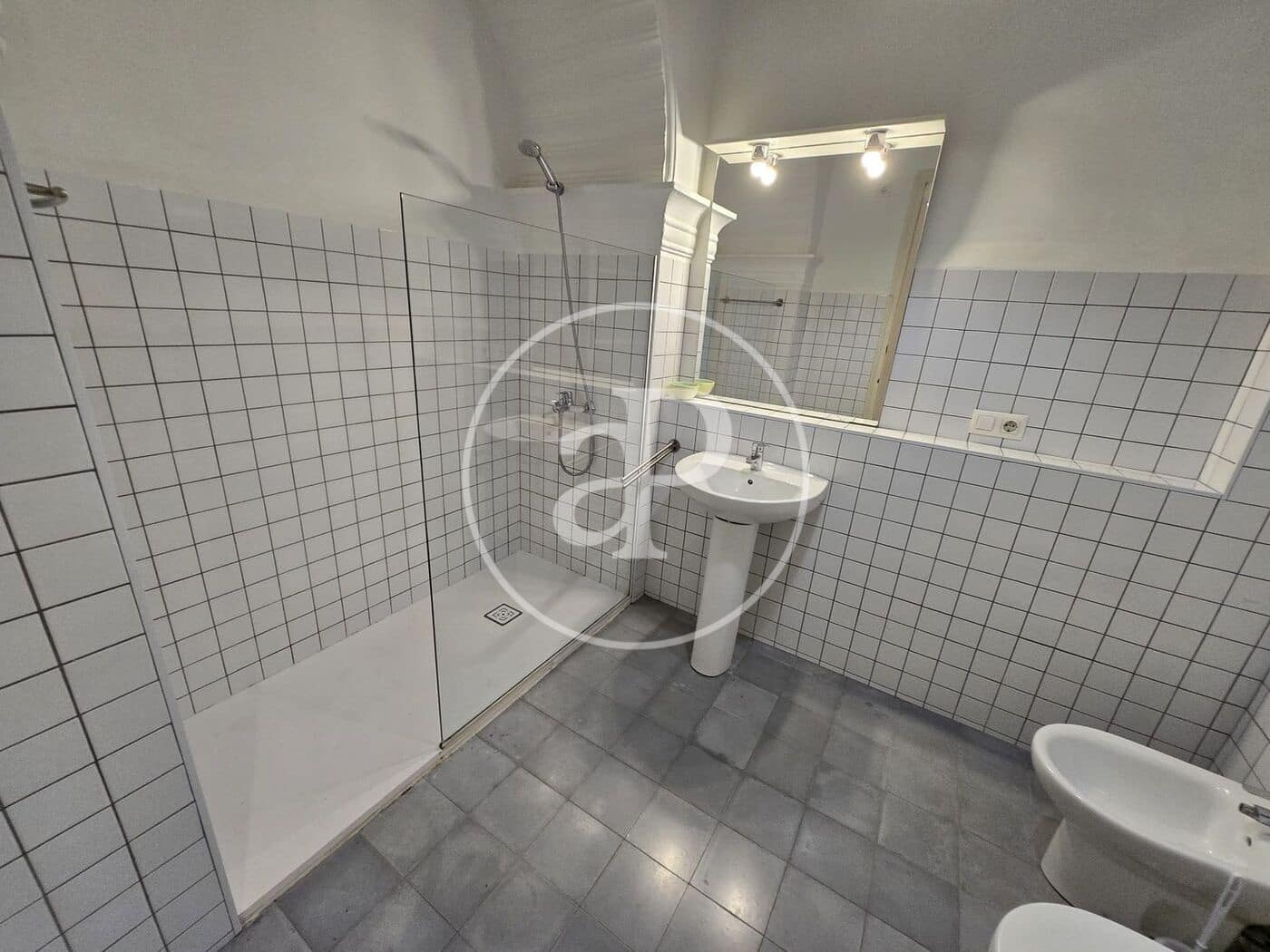 3 slaapkamer Appartement te huur in Valencia stad - € 1.650 (Ref: 9423895)