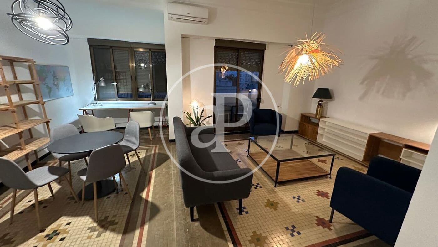 3 slaapkamer Appartement te huur in Valencia stad - € 1.650 (Ref: 9423895)