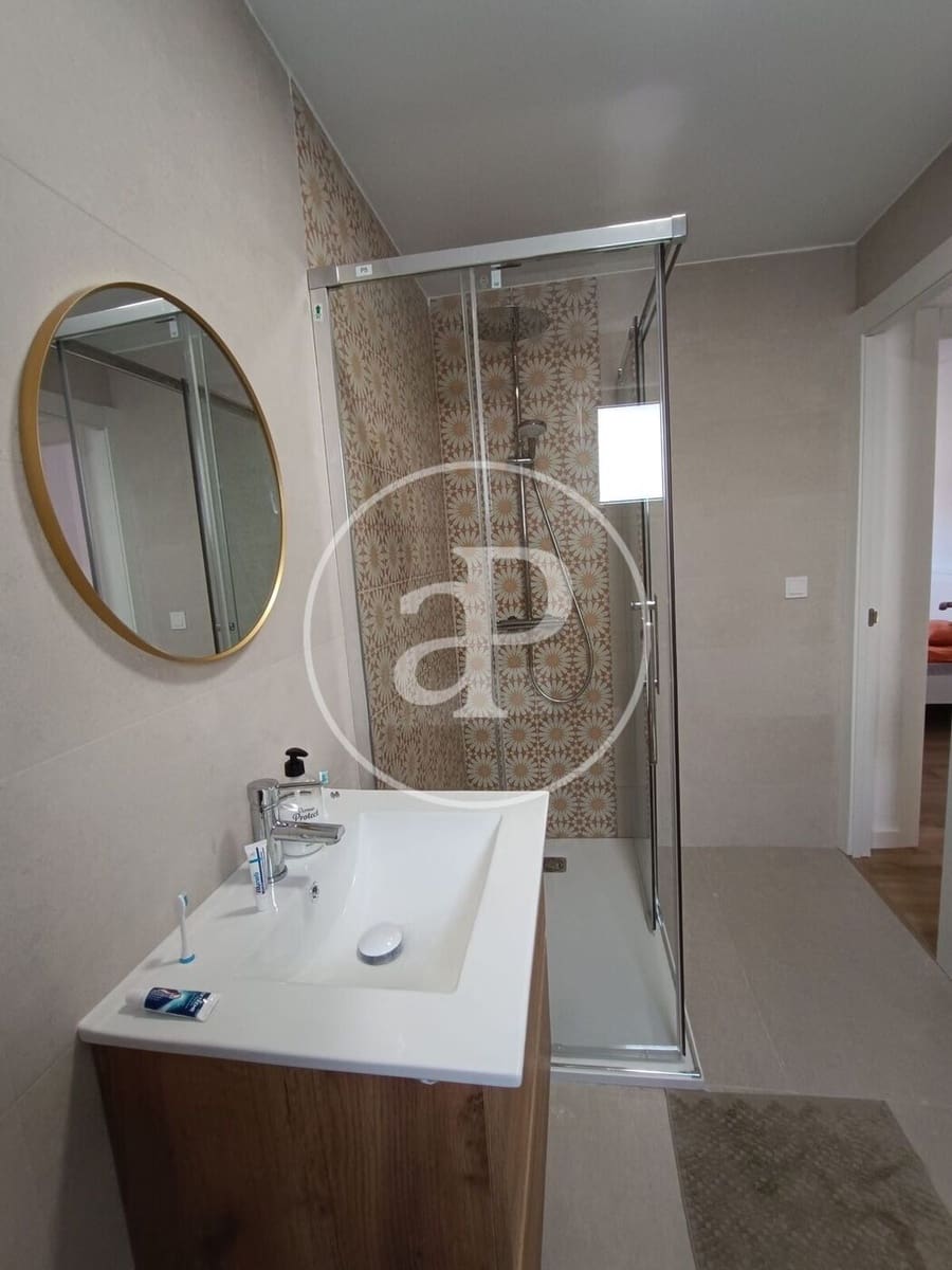 4 camera da letto Appartamento da affittare in Valencia citta - 1.700 € (Rif: 9423896)