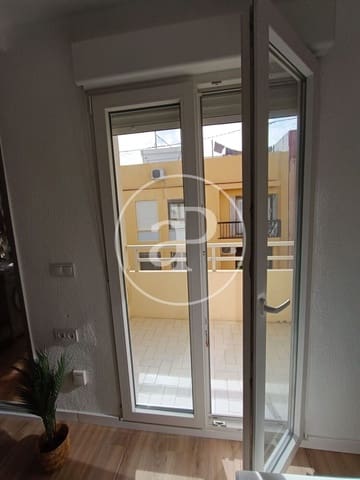 4 bedroom Apartment for rent in Aiora, Valencia city - € 1,700 (Ref: 9423896)