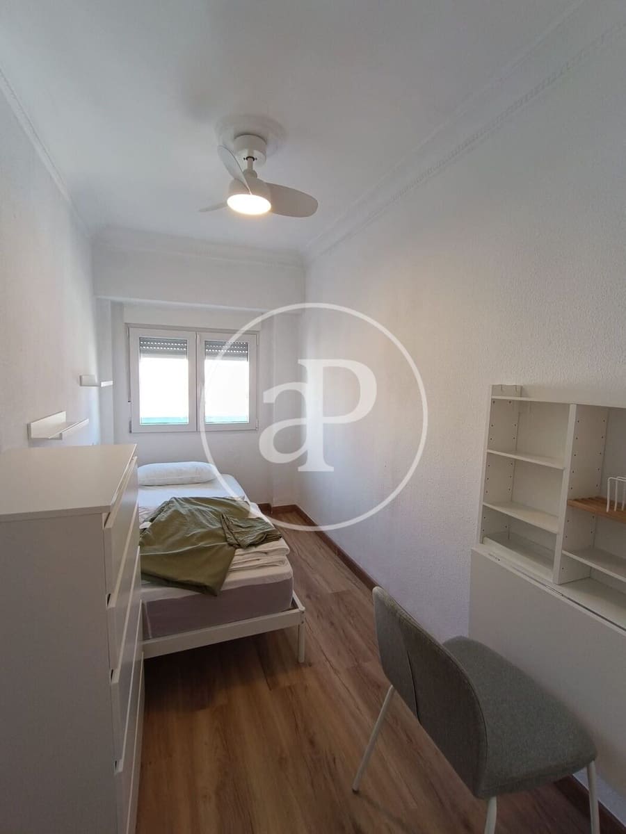 4 camera da letto Appartamento da affittare in Valencia citta - 1.700 € (Rif: 9423897)