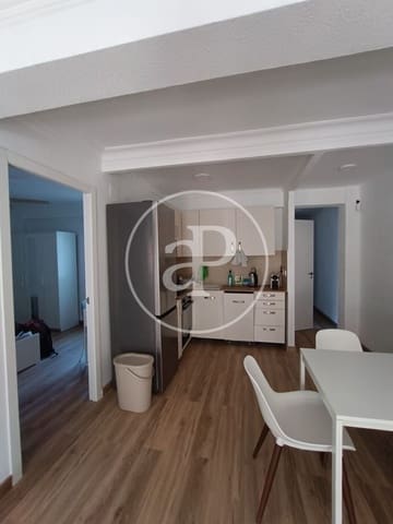4 quarto Apartamento para arrendar em Cabanyal-Canyamelar, Valência cidade - 1 700 € (Ref: 9423897)