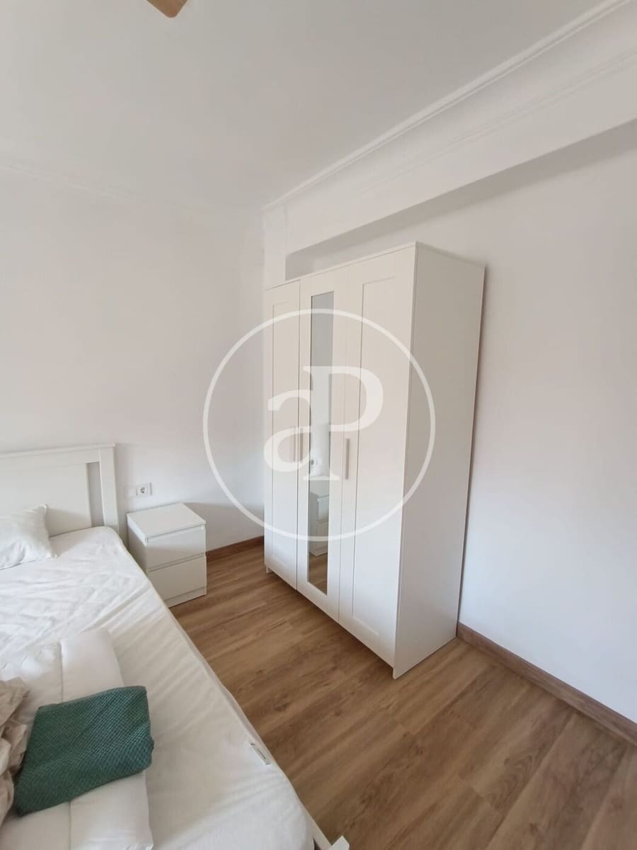 4 camera da letto Appartamento da affittare in Valencia citta - 1.700 € (Rif: 9423897)