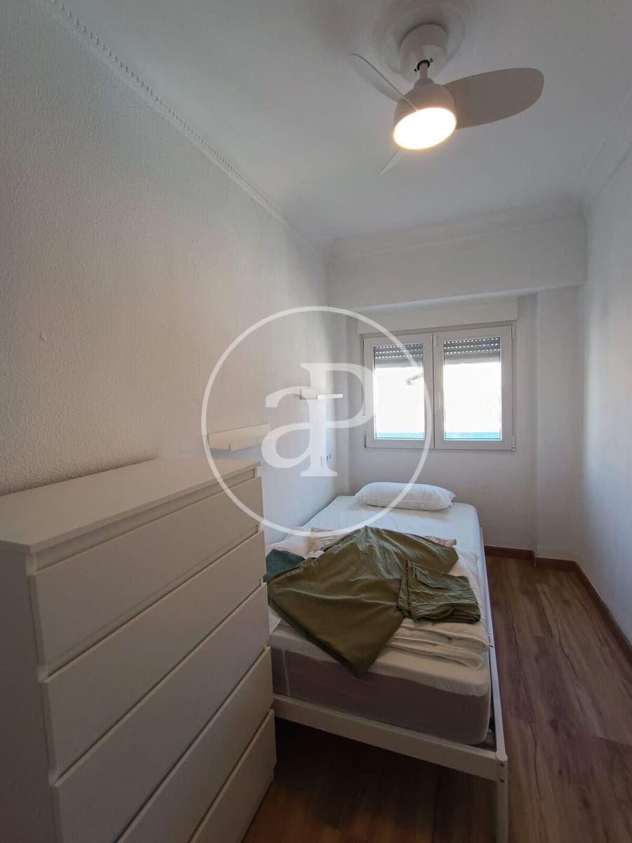 4 camera da letto Appartamento da affittare in Valencia citta - 1.700 € (Rif: 9423897)