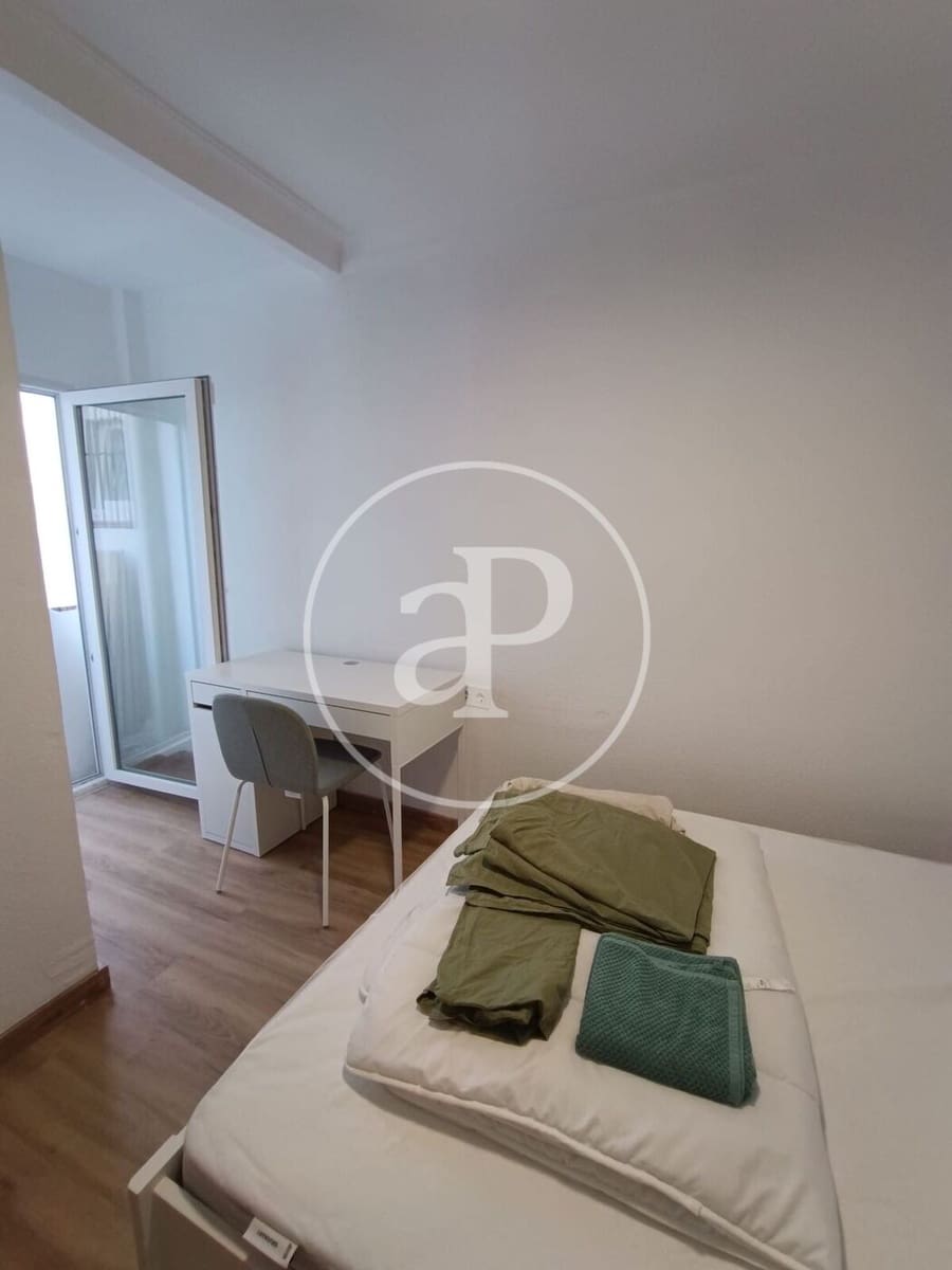 4 camera da letto Appartamento da affittare in Valencia citta - 1.700 € (Rif: 9423897)
