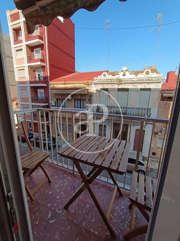 4 quarto Apartamento para arrendar em Cabanyal-Canyamelar, Valência cidade - 1 700 € (Ref: 9423897)