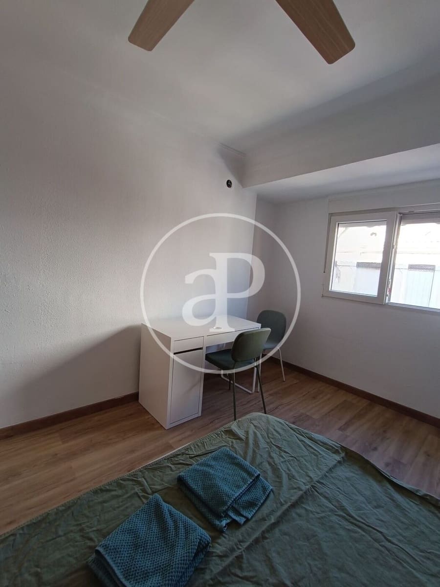 4 camera da letto Appartamento da affittare in Valencia citta - 1.700 € (Rif: 9423897)