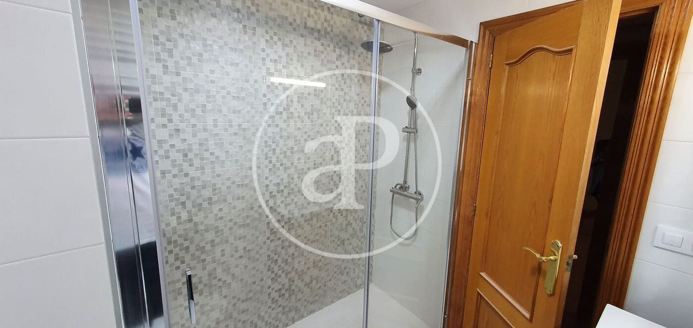 4 sypialnia Apartament do wynajęcia w Miasto Walencja - 1 450 € (Ref: 9427295)