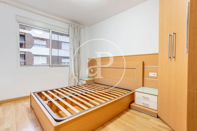 4 bedroom Apartment for rent in Nou Moles, Valencia city - € 1,450 (Ref: 9427295)