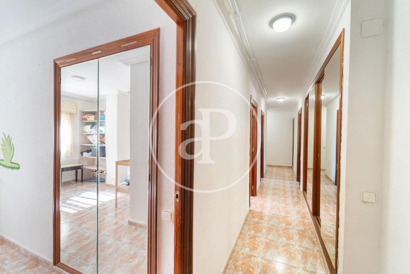 3 bedroom Apartment for sale in Alicante / Alacant city - € 320,000 (Ref: 9427296)