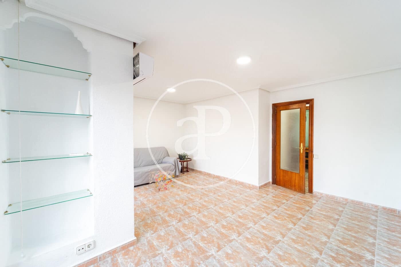 3 bedroom Apartment for sale in Alicante / Alacant city - € 320,000 (Ref: 9427296)