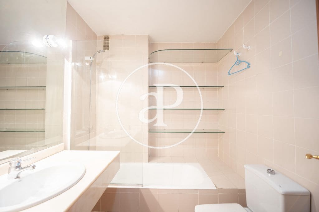 4 sypialnia Apartament do wynajęcia w Miasto Walencja - 2 000 € (Ref: 9431131)