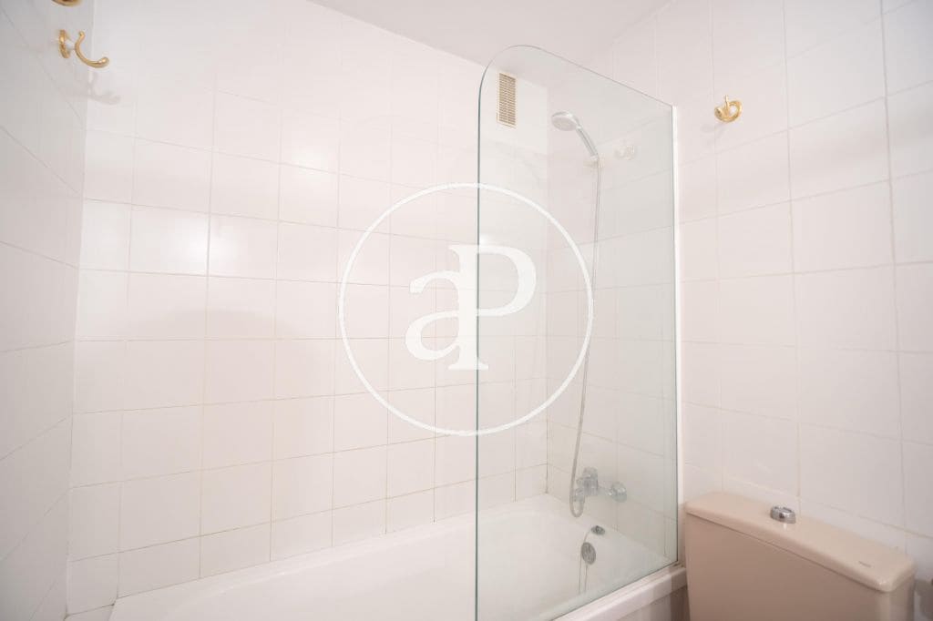 4 sypialnia Apartament do wynajęcia w Miasto Walencja - 2 000 € (Ref: 9431131)