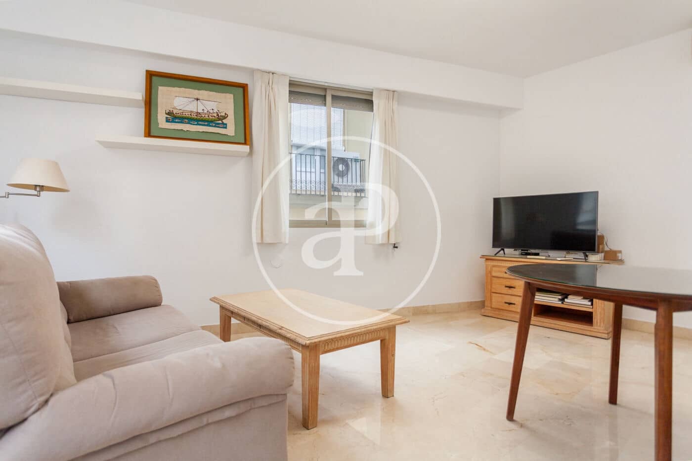4 sovrum Lägenhet att hyra i Valencia stad - 2 000 € (Ref: 9431131)