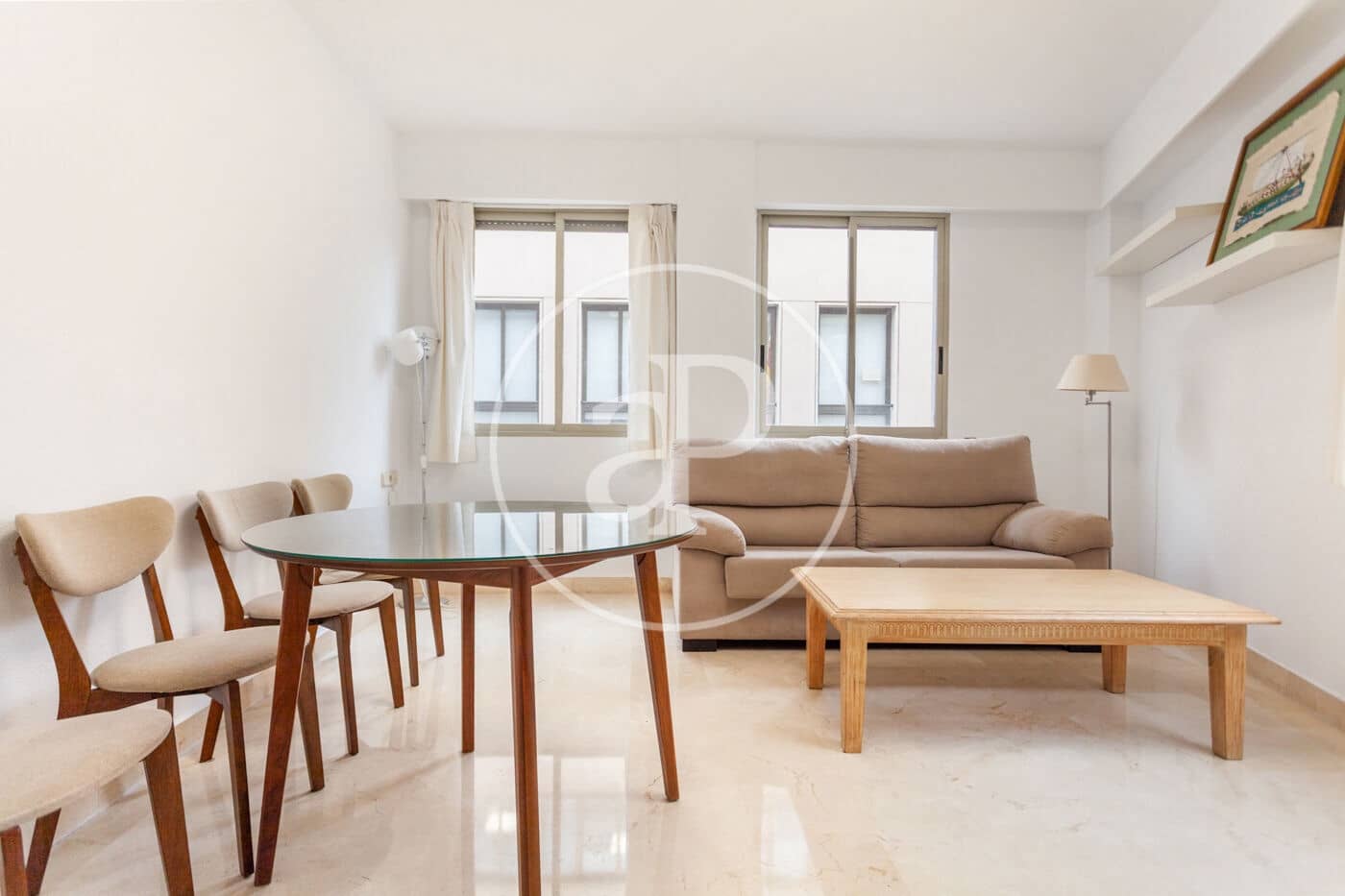 4 sovrum Lägenhet att hyra i Valencia stad - 2 000 € (Ref: 9431131)