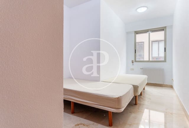 4 soveværelse Lejlighed til leje i La Seu, Valencia by - € 2.000 (Ref: 9431131)