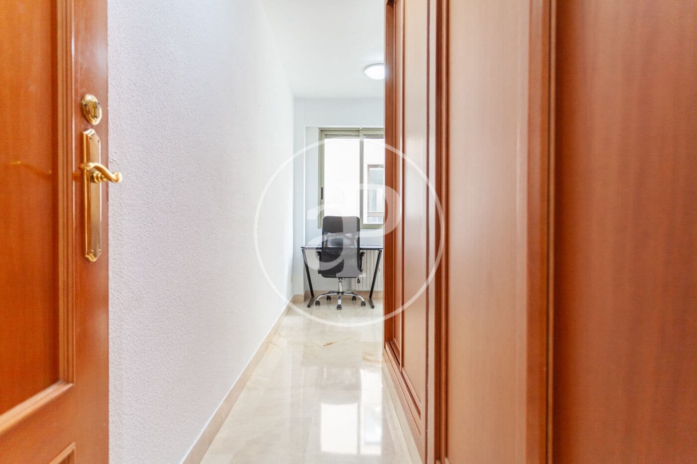 4 sovrum Lägenhet att hyra i Valencia stad - 2 000 € (Ref: 9431131)