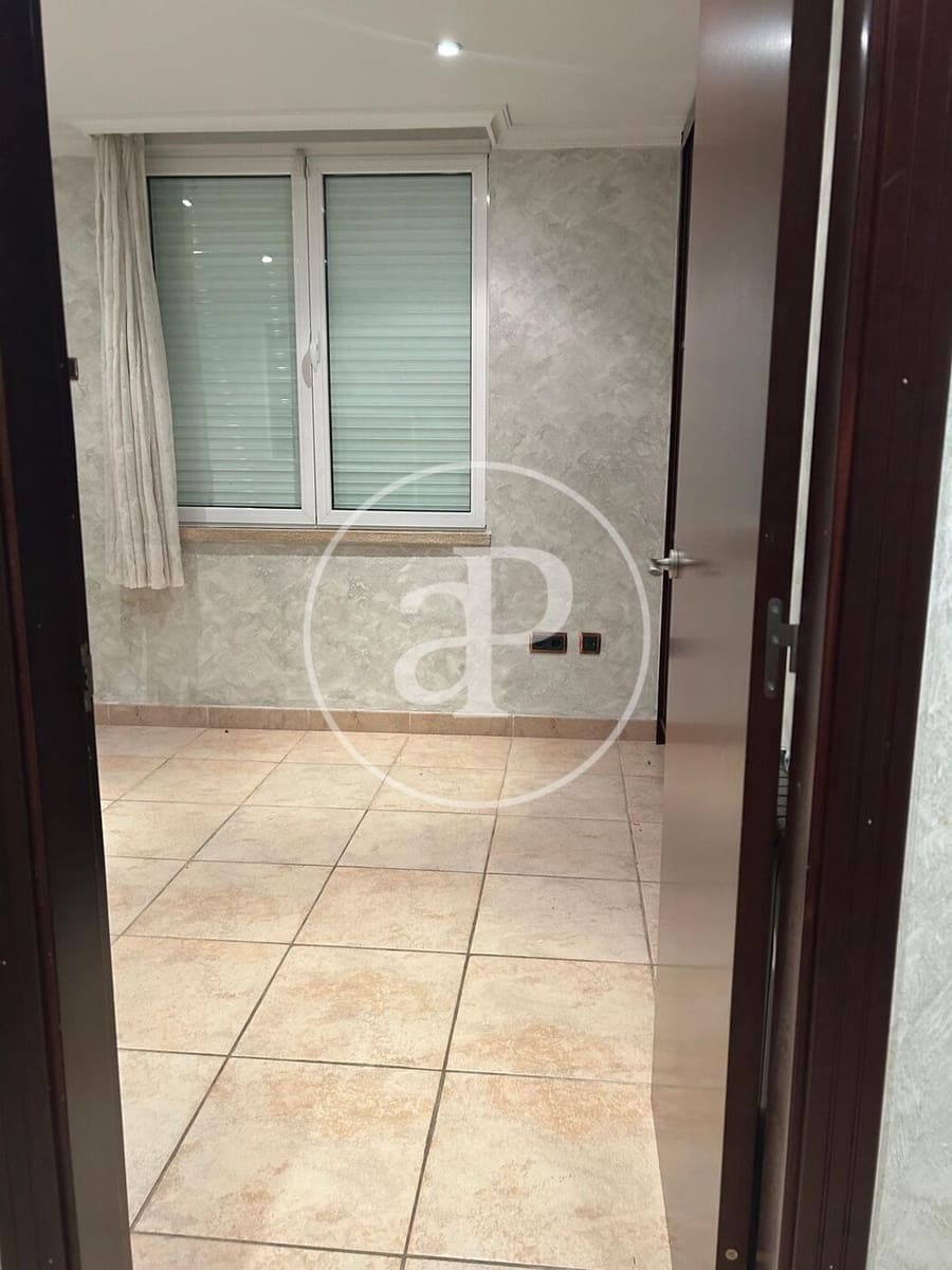 5 bedroom Villa for rent in L'Eliana with pool - € 3,800 (Ref: 9431132)