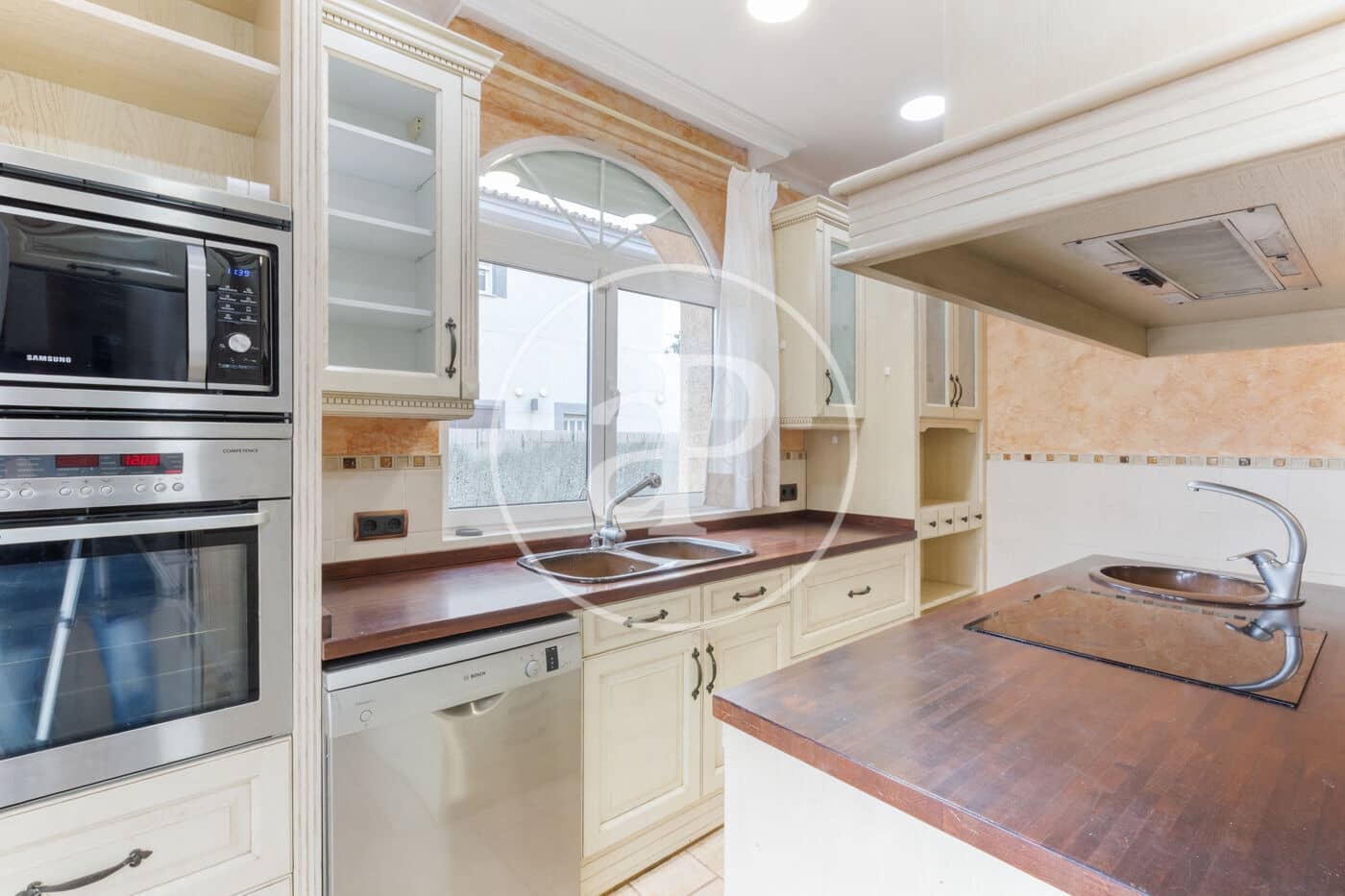 5 slaapkamer Villa te huur in L'Eliana met zwembad - € 3.800 (Ref: 9431132)