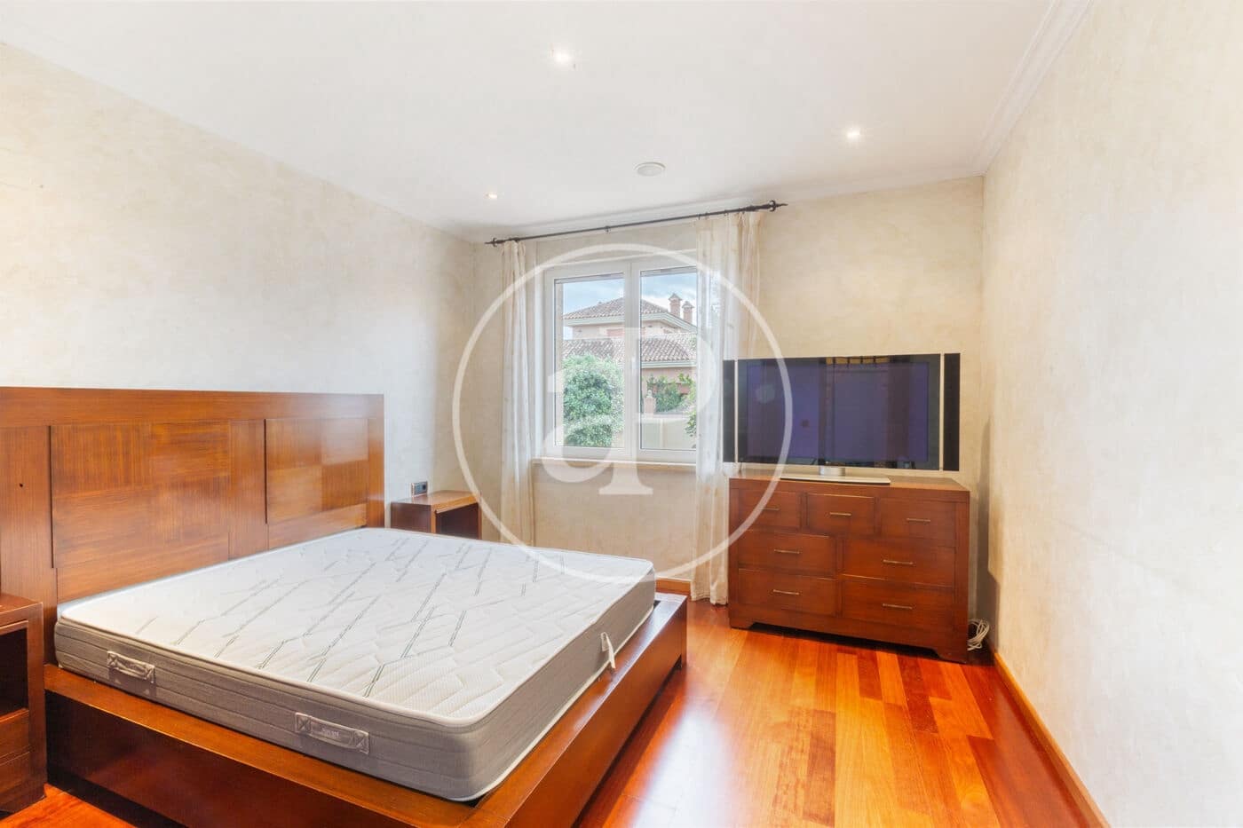 5 slaapkamer Villa te huur in L'Eliana met zwembad - € 3.800 (Ref: 9431132)