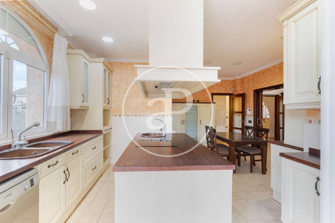 5 slaapkamer Villa te huur in L'Eliana met zwembad - € 3.800 (Ref: 9431132)