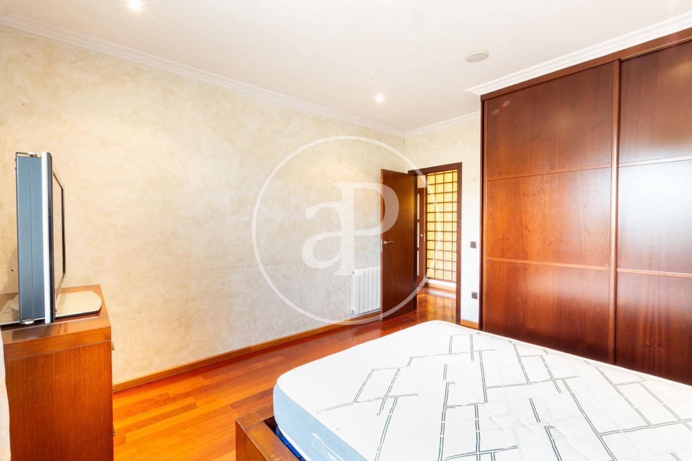 5 slaapkamer Villa te huur in L'Eliana met zwembad - € 3.800 (Ref: 9431132)