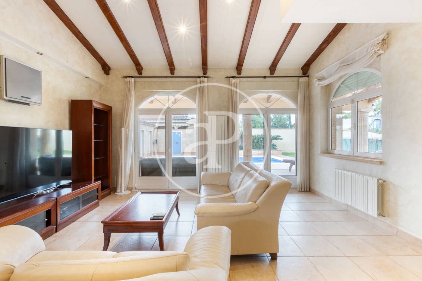 5 slaapkamer Villa te huur in L'Eliana met zwembad - € 3.800 (Ref: 9431132)