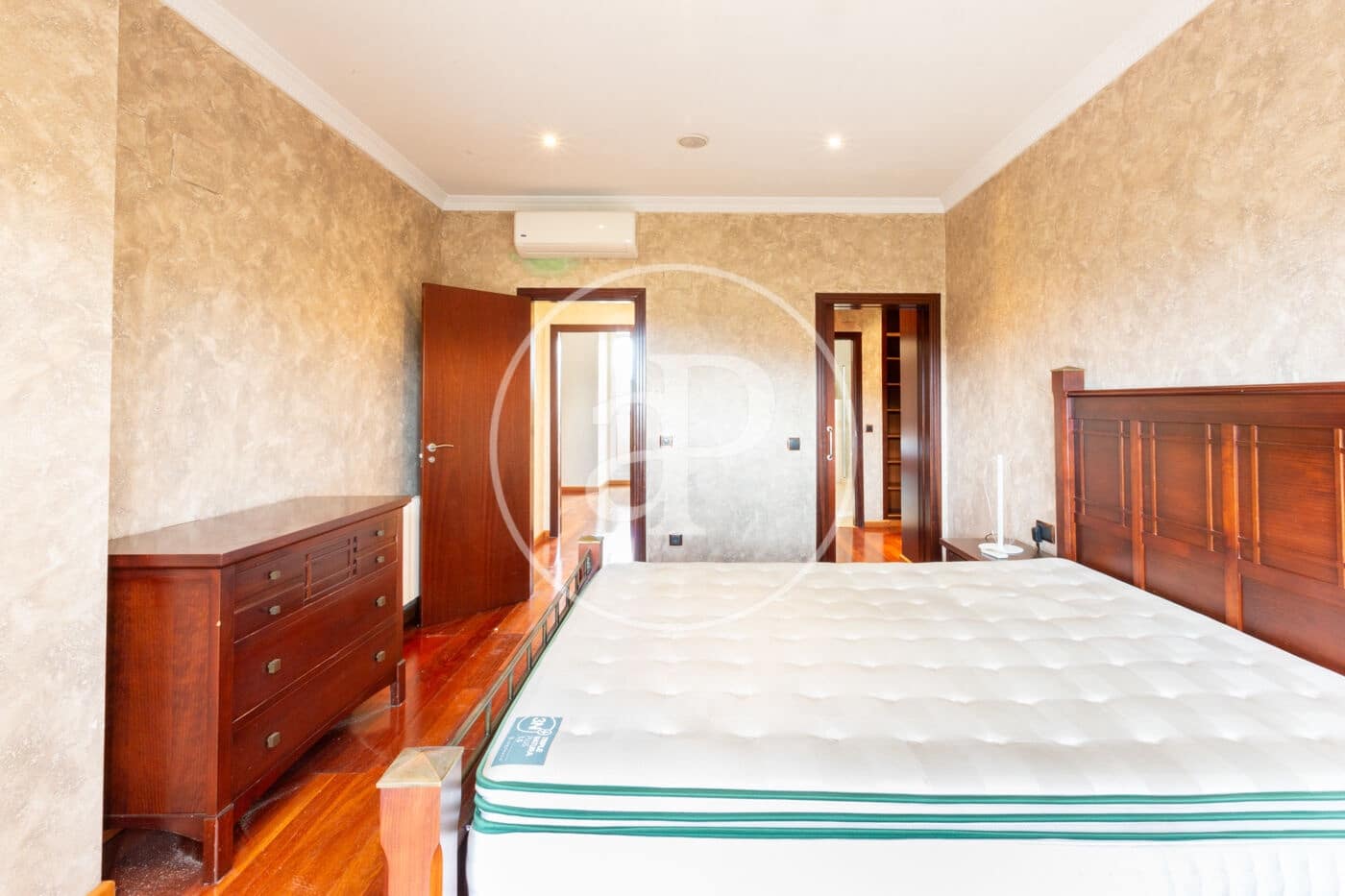 5 slaapkamer Villa te huur in L'Eliana met zwembad - € 3.800 (Ref: 9431132)