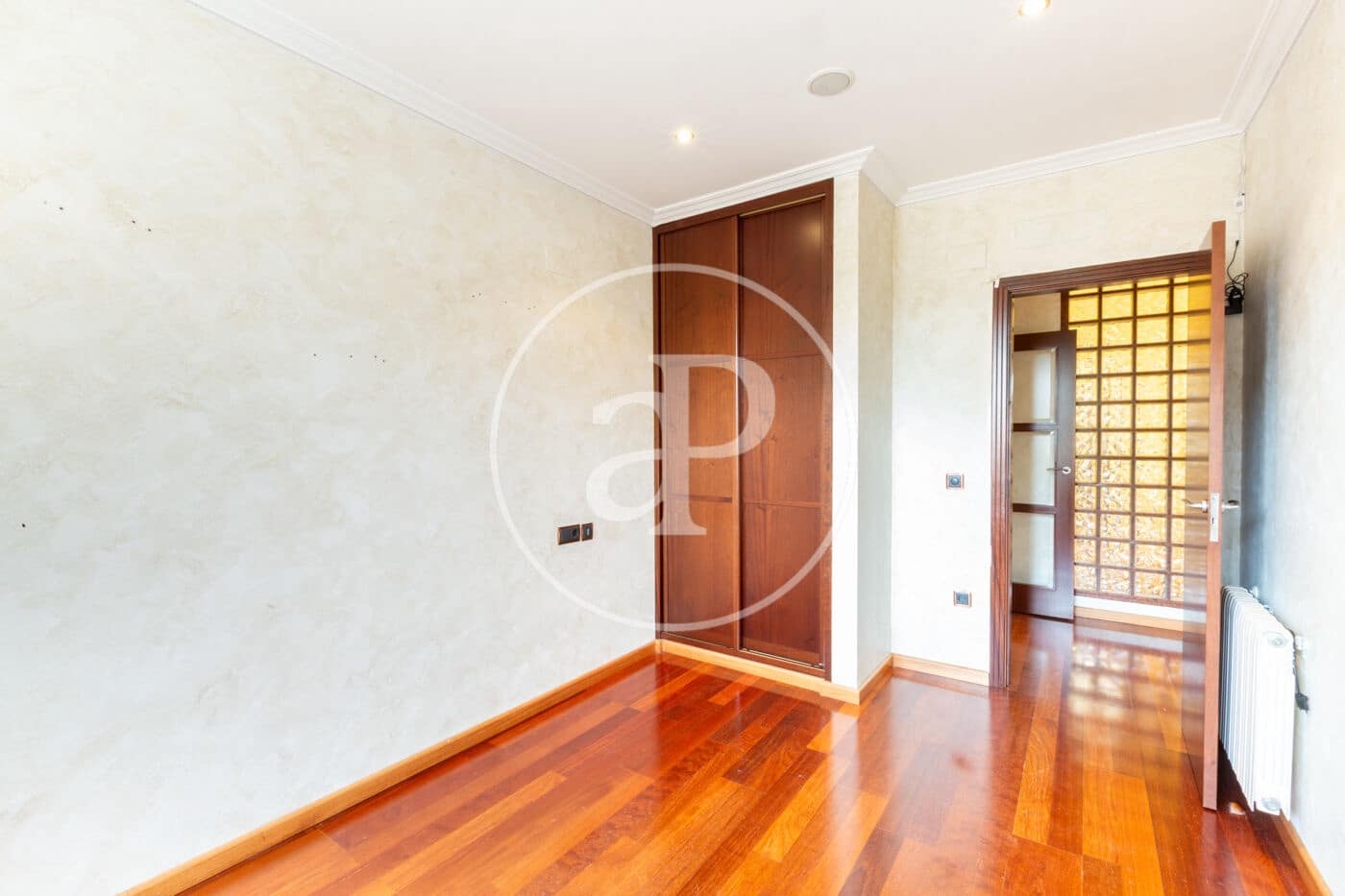 5 slaapkamer Villa te huur in L'Eliana met zwembad - € 3.800 (Ref: 9431132)