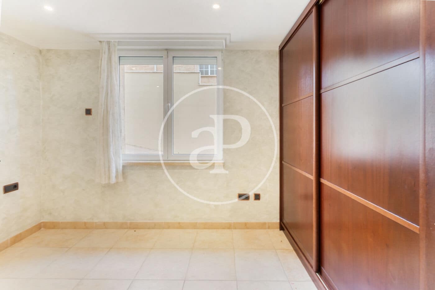 5 slaapkamer Villa te huur in L'Eliana met zwembad - € 3.800 (Ref: 9431132)