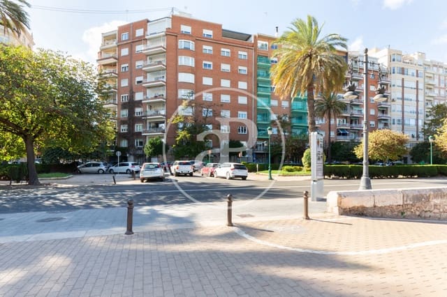 2 soveværelse Lejlighed til salg i La Gran Via, Valencia by - € 590.000 (Ref: 9431133)