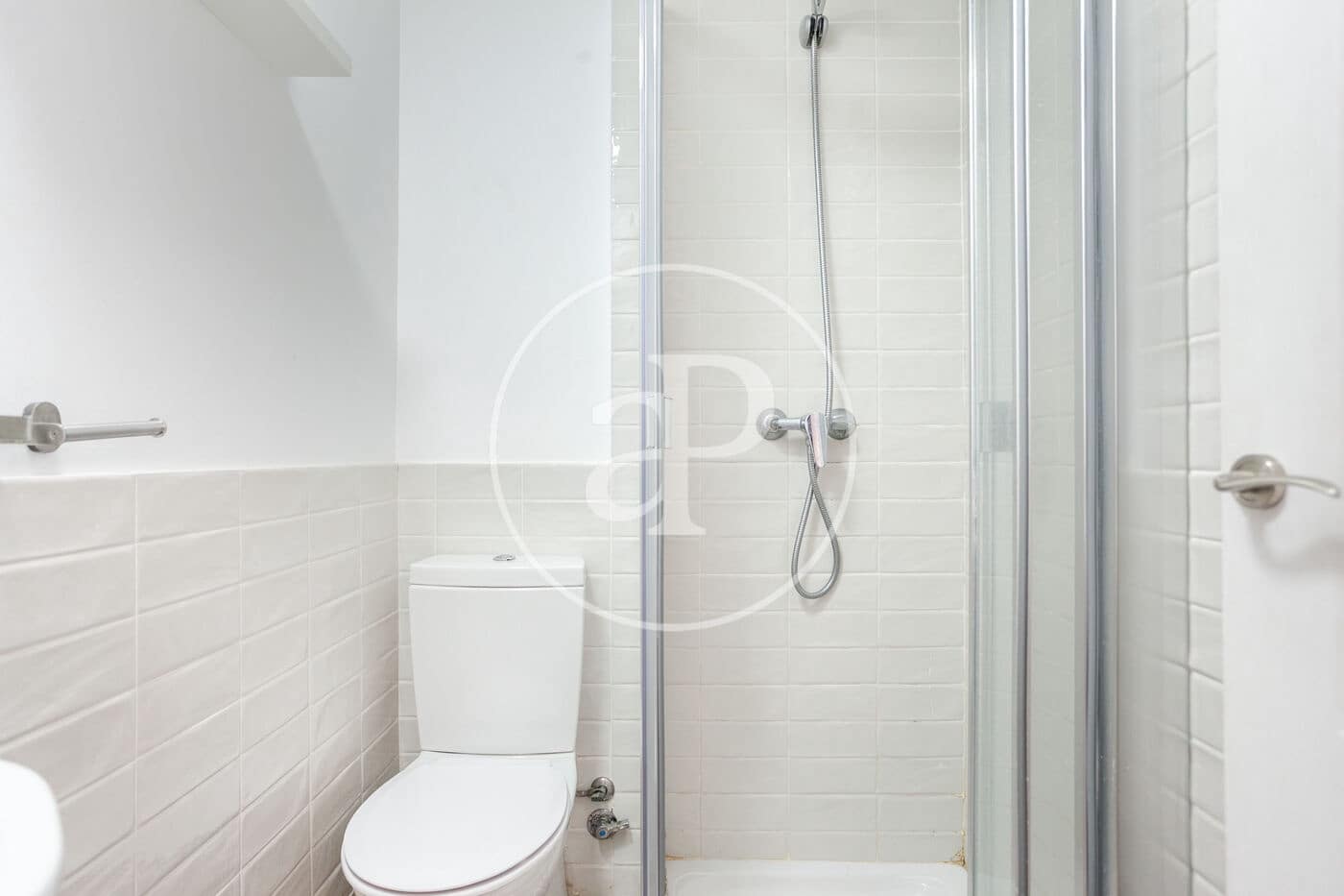 Villa te huur in Valencia stad - € 1.000 (Ref: 9431134)