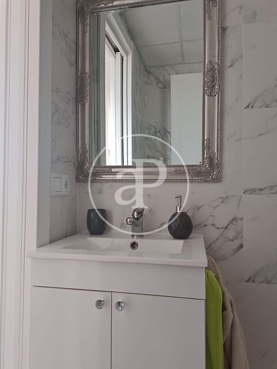 1 soverom Leilighet til leie i Benidorm med svømmebasseng - € 950 (Ref: 9431136)